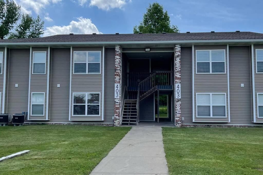 The Mary Lou - 2 Bedroom Apt In Quilt Town, Usa Hamilton Exterior photo